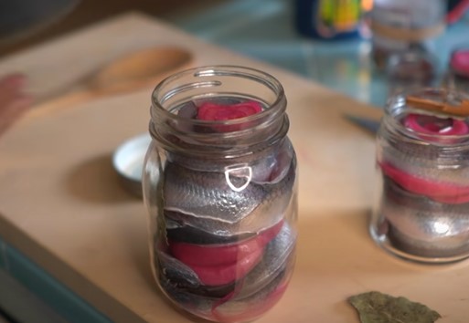 Pickled herring heropreserve